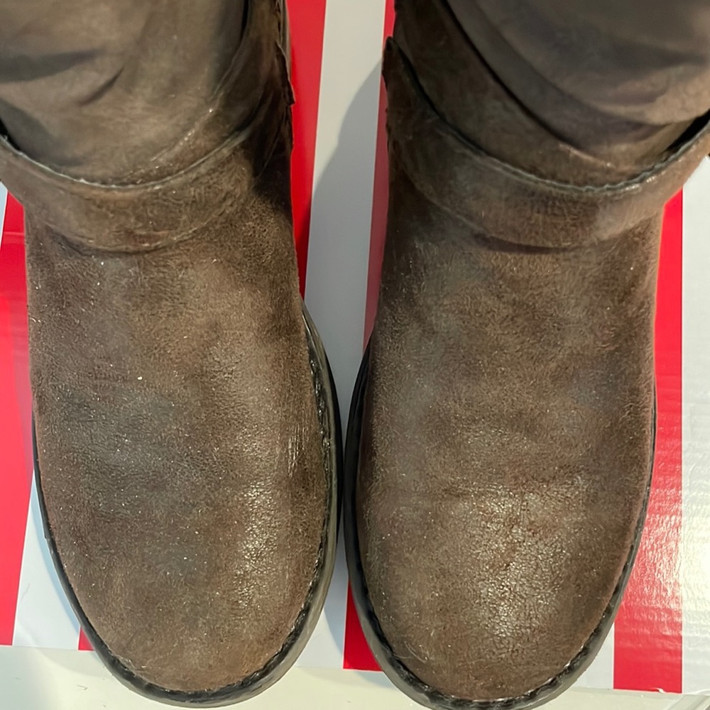 Little Girl Brown Boots